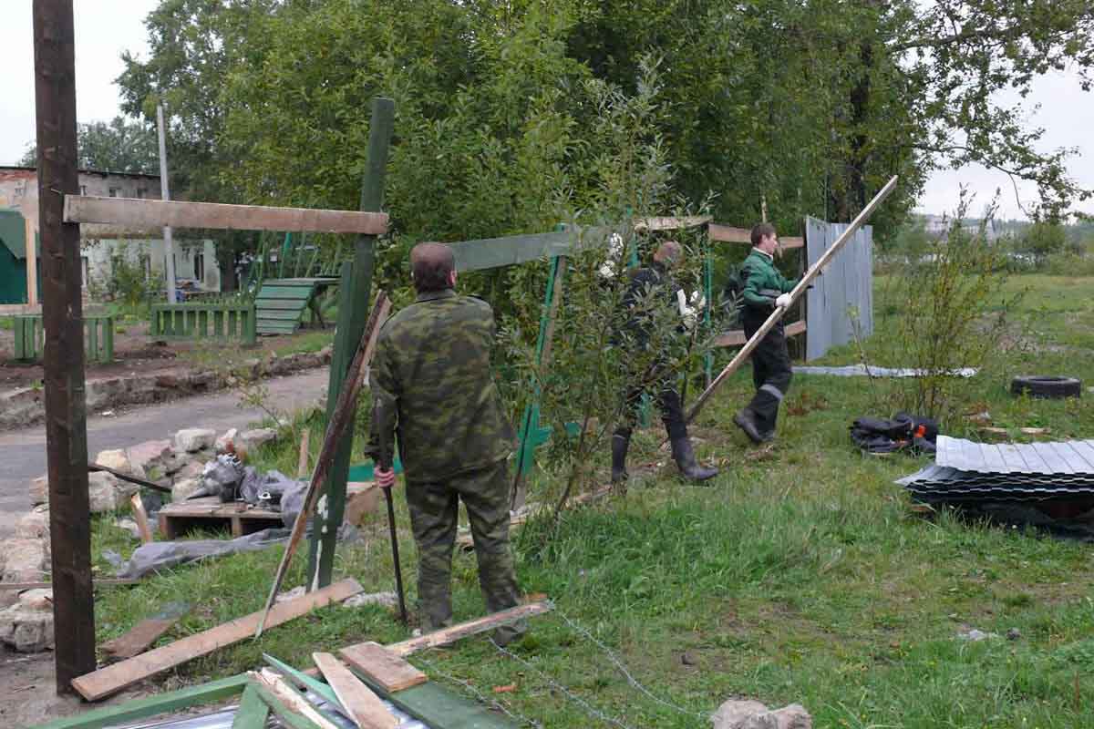 Демонтаж забора своими силами